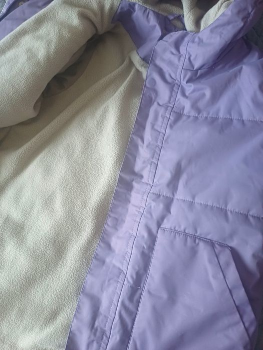 Куртка на девочку весна- осень.