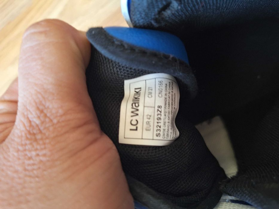 Високи маратонки от LC Waikiki размер 42