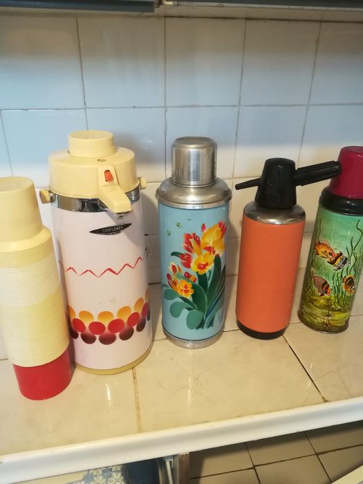 Термоси ретро модели