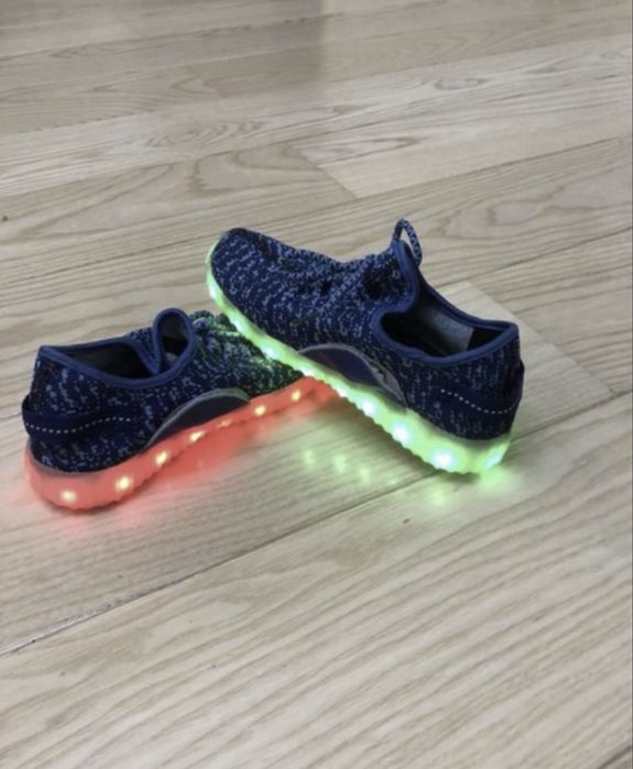 Туфли сапоги макасины кроссовки сандали