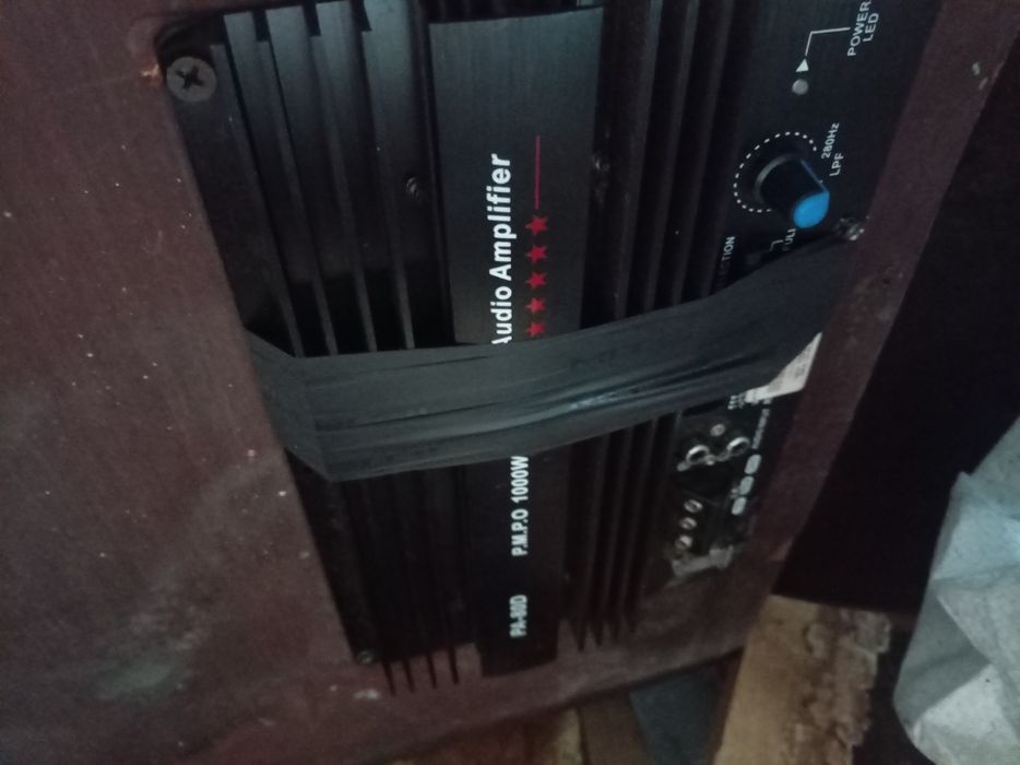 Продам самбуфер и динамики с подиумоми