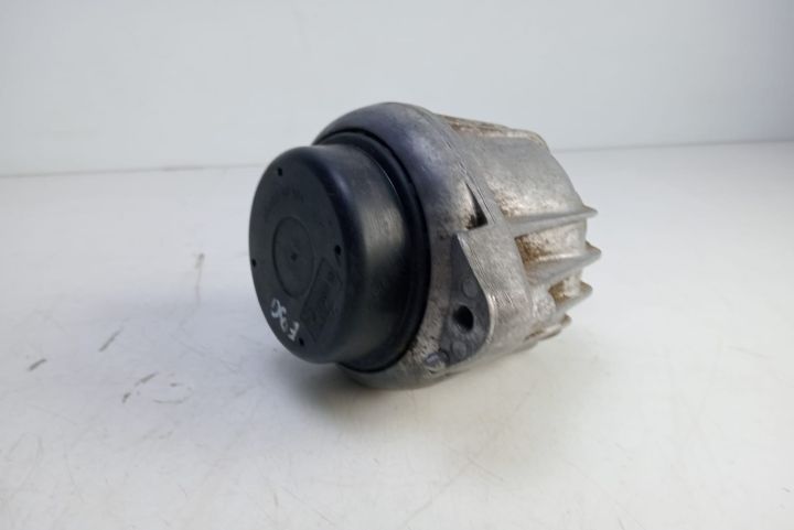 Tampon motor dreapta 13981112 BMW X3 E83 (facelift) seria