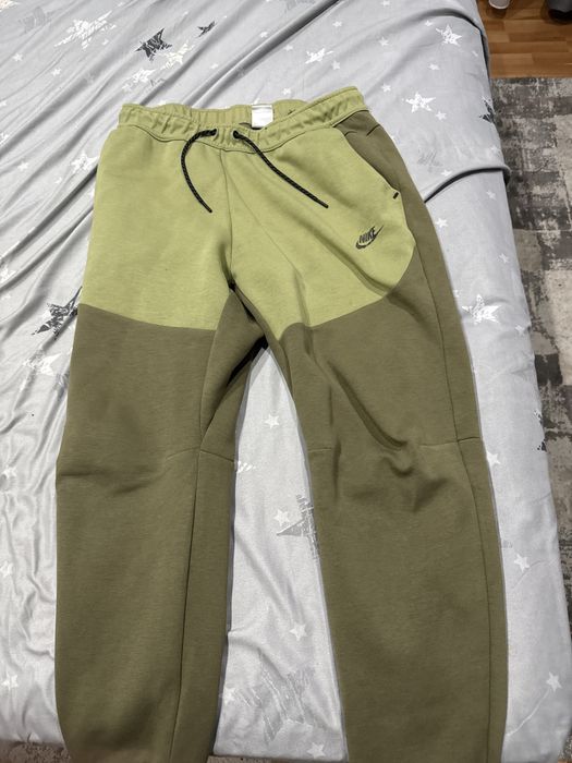 Pantaloni de trening nike tech verde originali