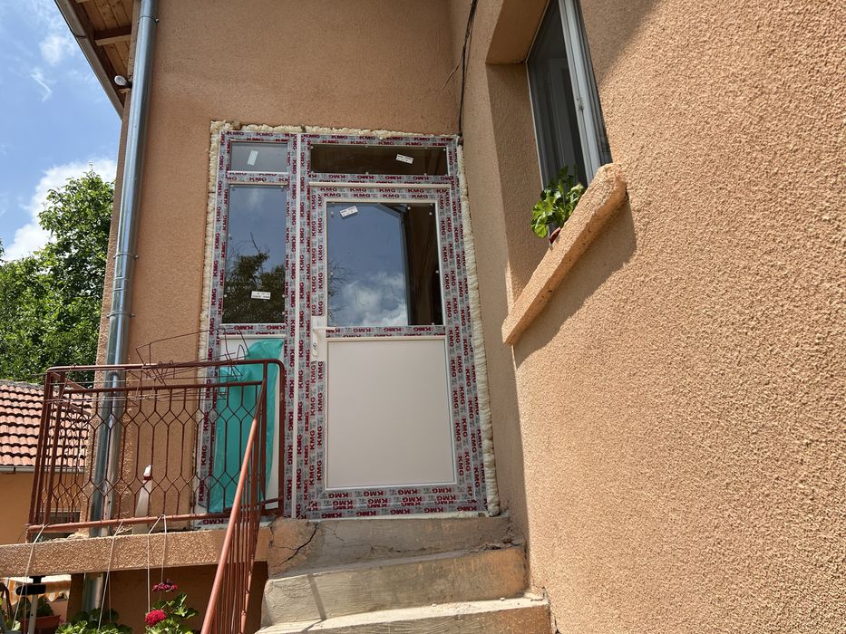 PVC и AL дограма, вътрешни щори, комарници, стъклопакети