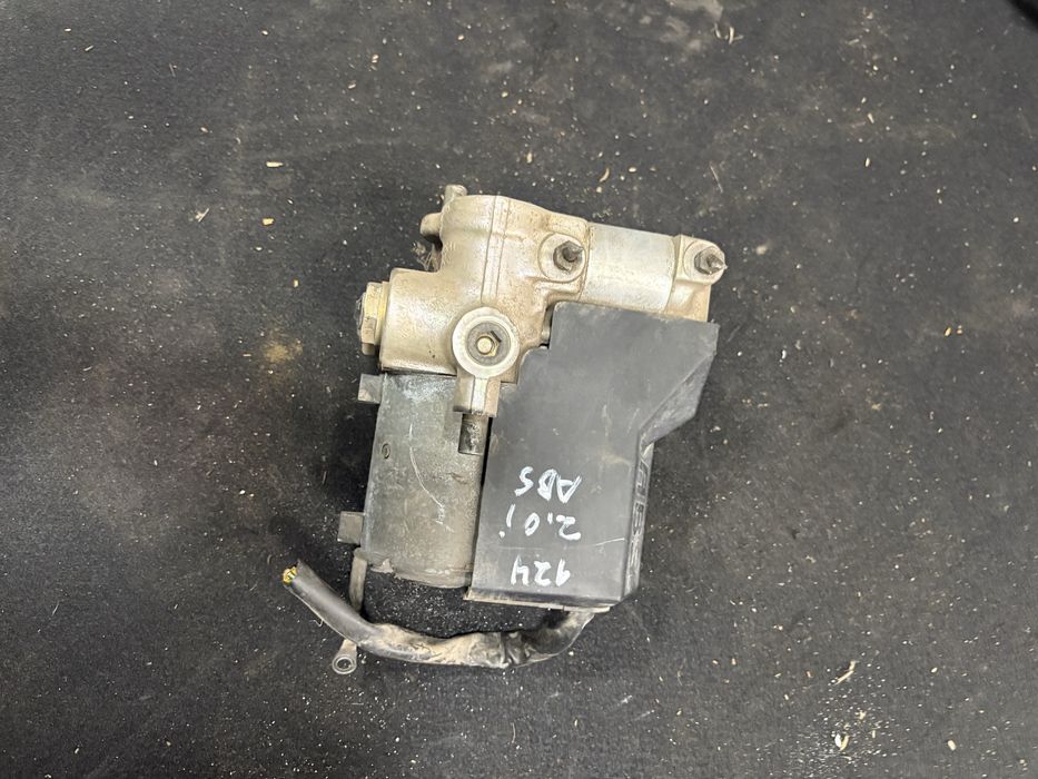 Mercedes w124 2.0i ABS АБС Помпа