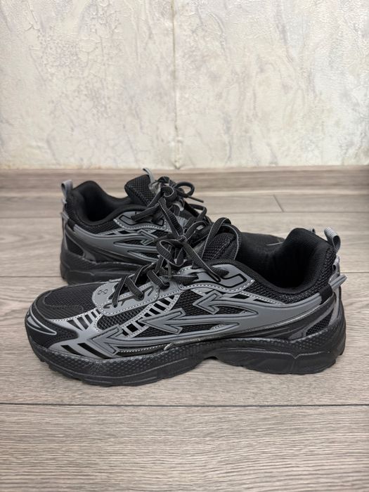 Off-White Be Right Back