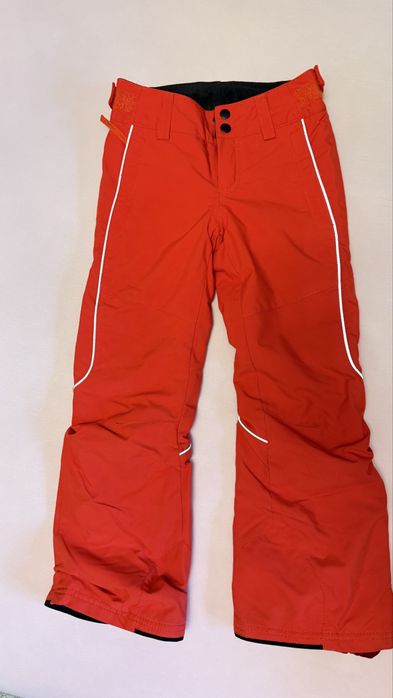 Vand haine ski marca Oneil  pentru fetita 8 ani marime 128