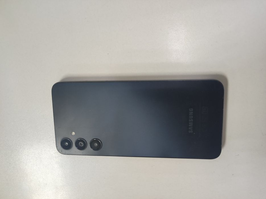 Продам Samsung A05s 128гб