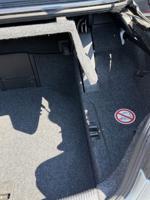 На Части VW Eos 2.0tdi bmm 2010 Dsg автомат имам налични много части за този и други модели Vw golf