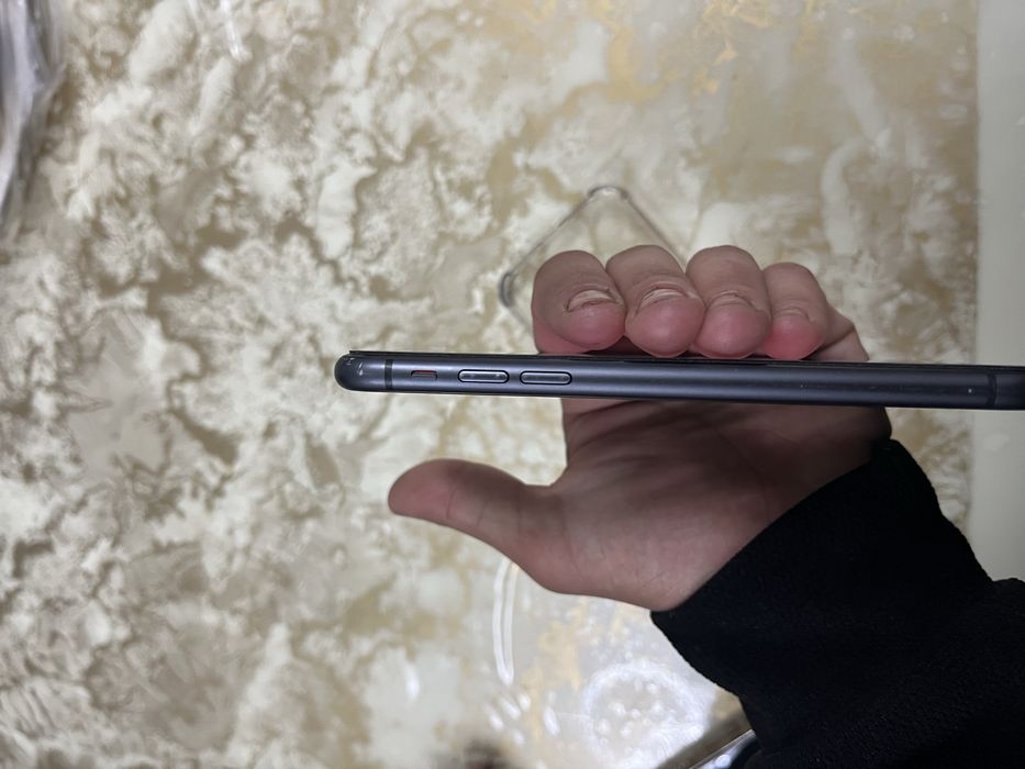 Продам айфон 11 в идеальном состоянии