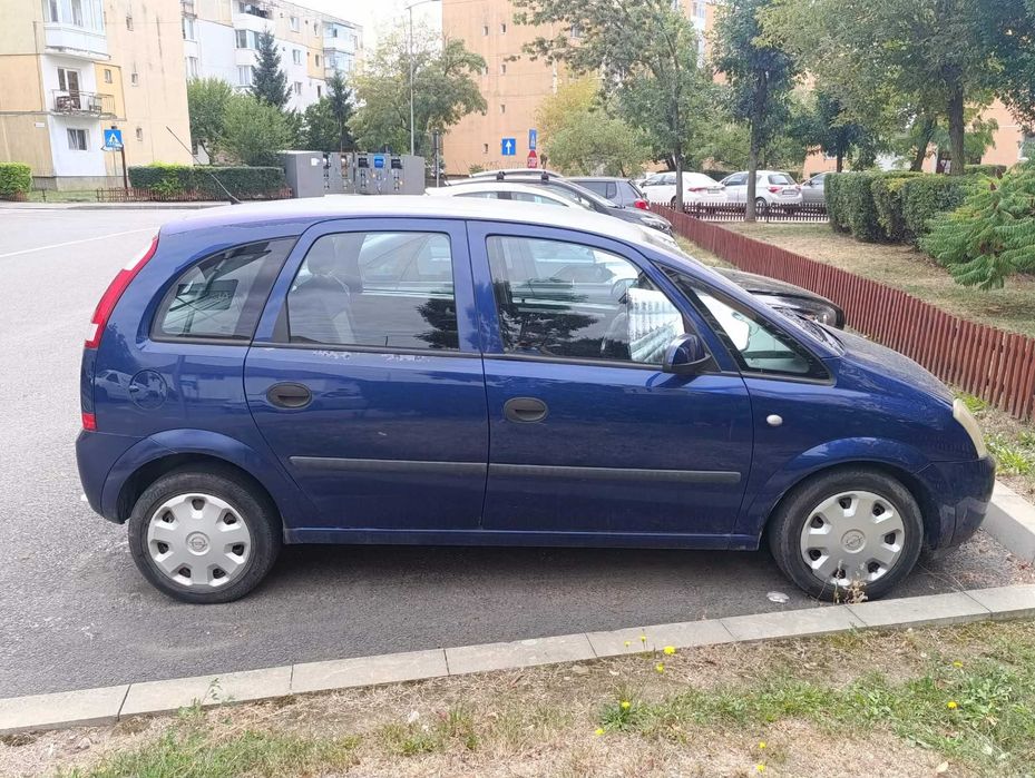 autoturism Opel Meriva