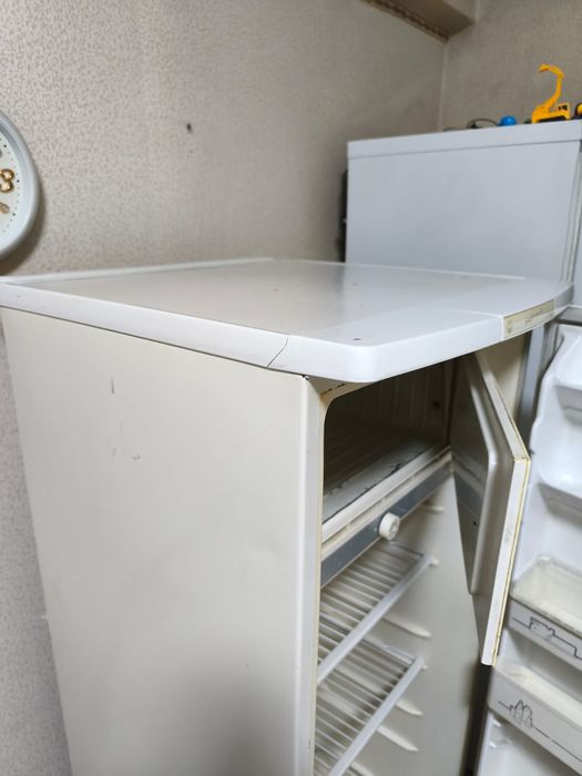 Холодильник Бирюса