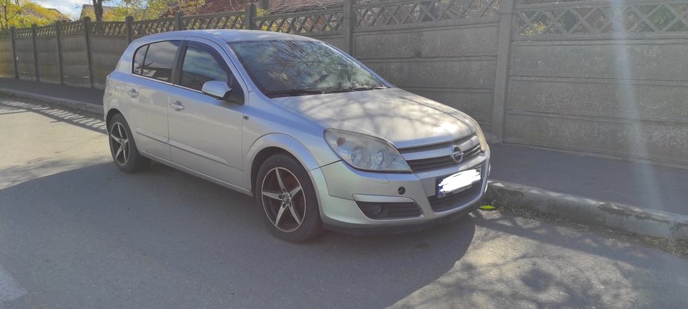 Opel Astra H - motor defect