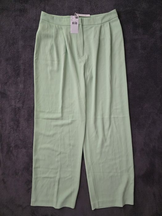 Панталон на Mango