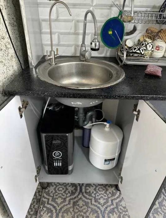 grano aqua-kumushli toza suv qilib beradiga aparati.