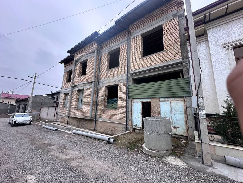 Недалеко от Ипподрома ул У́ратепа Евро дом 5 соток 10 комнат 350 м²