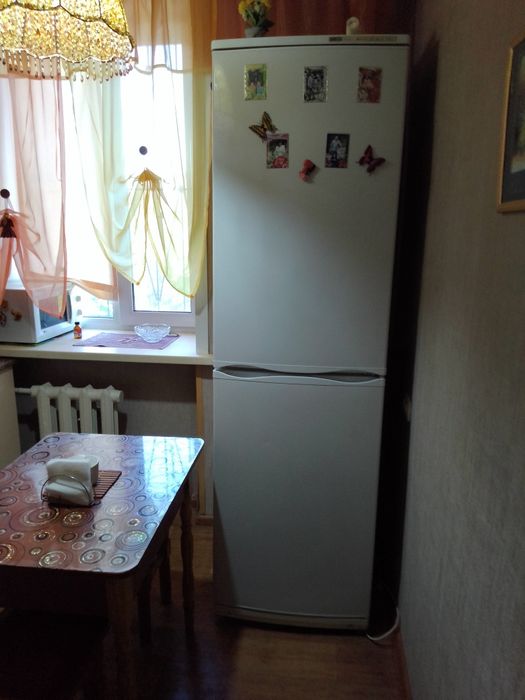 Продам двухкомнатную  .