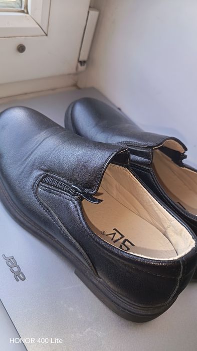 Продам б/у туфли для мальчика