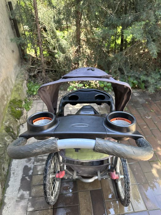 Каляска сотилади