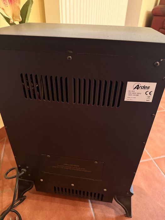 Semineu electric cu functie de caldura