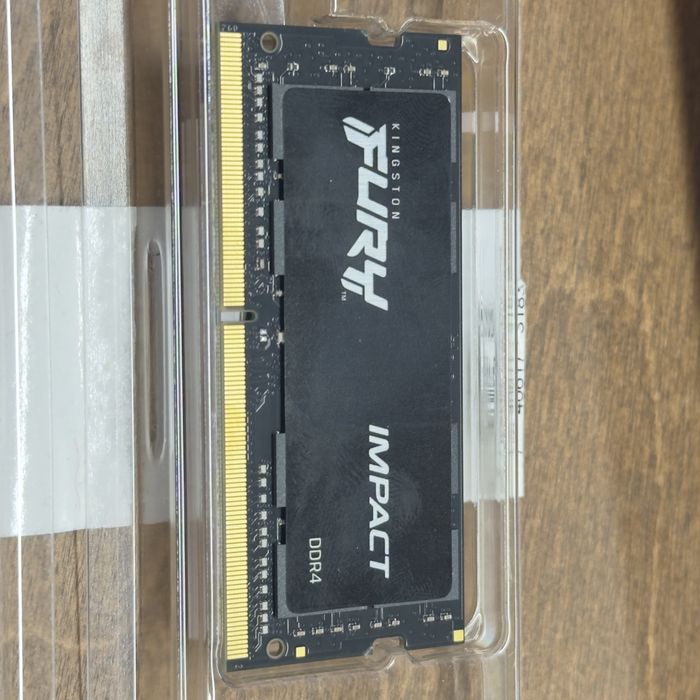 ОЗУ Kingston Fury DDR4 32GB.