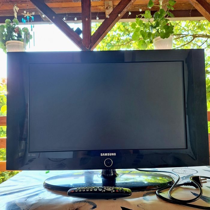 Vand  televizor Samsung LCD