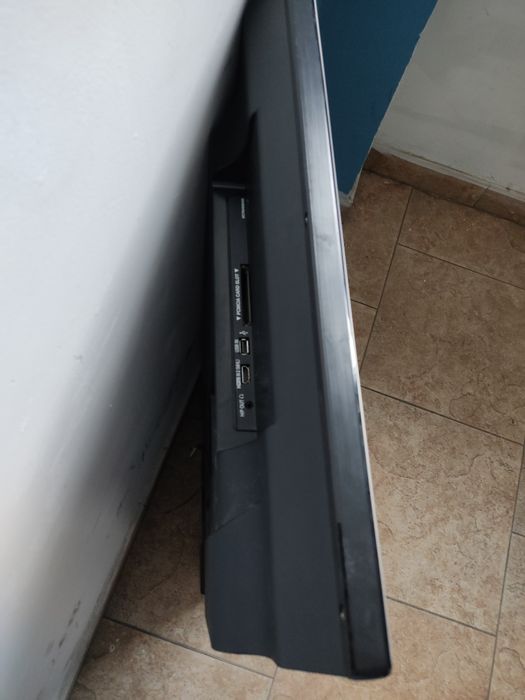 Телевизор LG ОТС диагональ 106