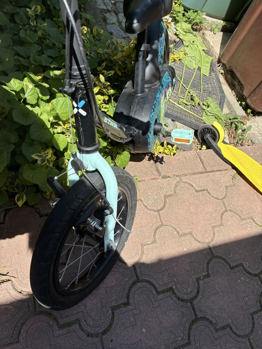 Biciclete pentru varsta de 5-6 ani bine intretinute pastratr la interior