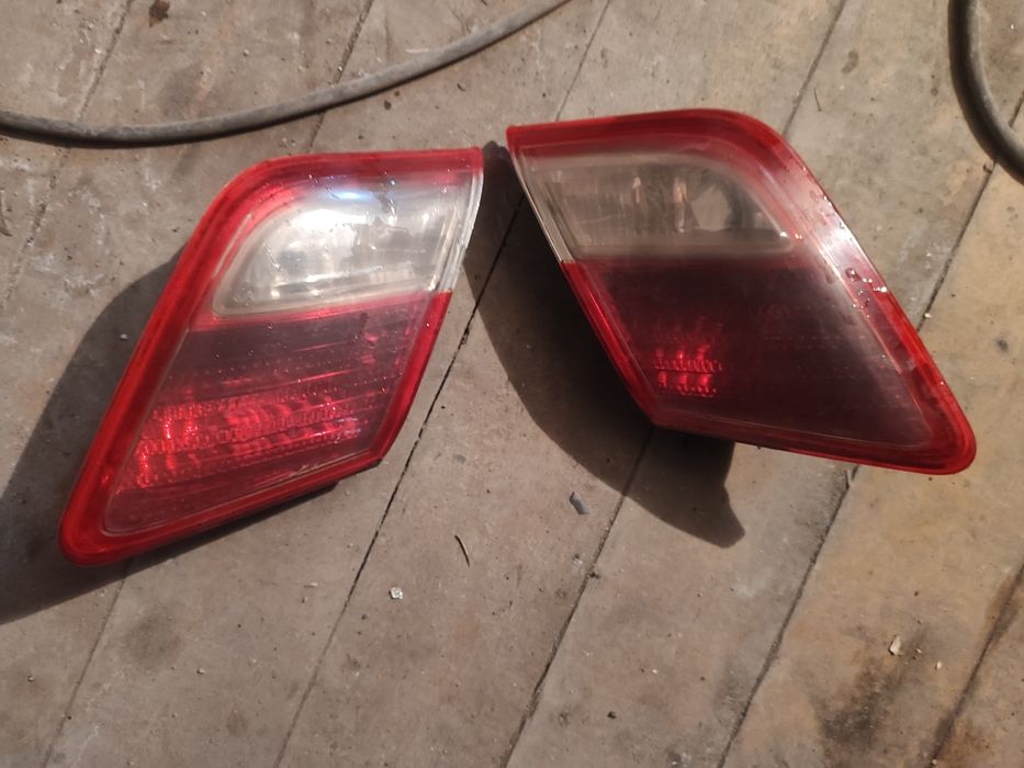 Продам фонари Камри 40 оригинал