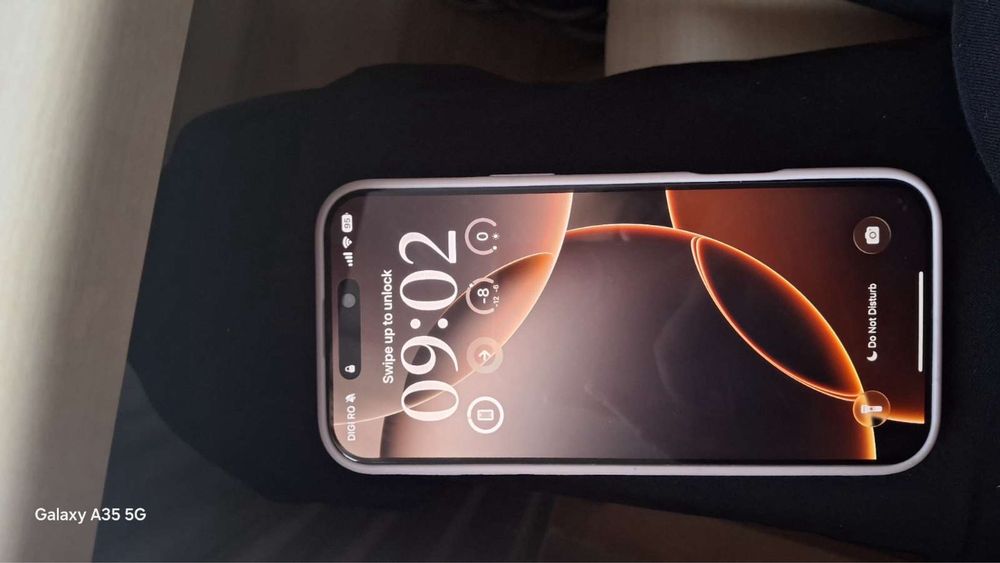 Iphone 16 pro max inca in garantie nou nout  !!! ( cu folie )