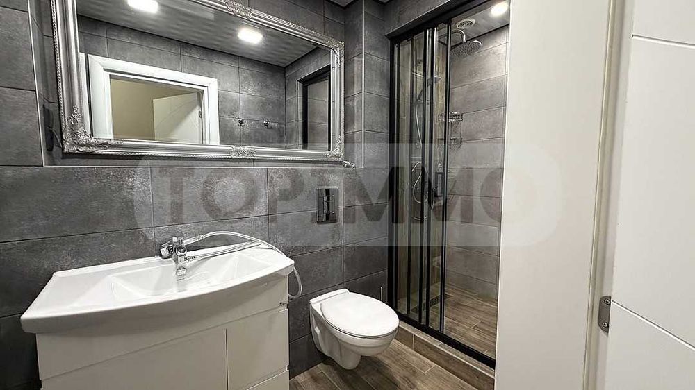 Апартамент с три стаи под наем в квартал Чайка