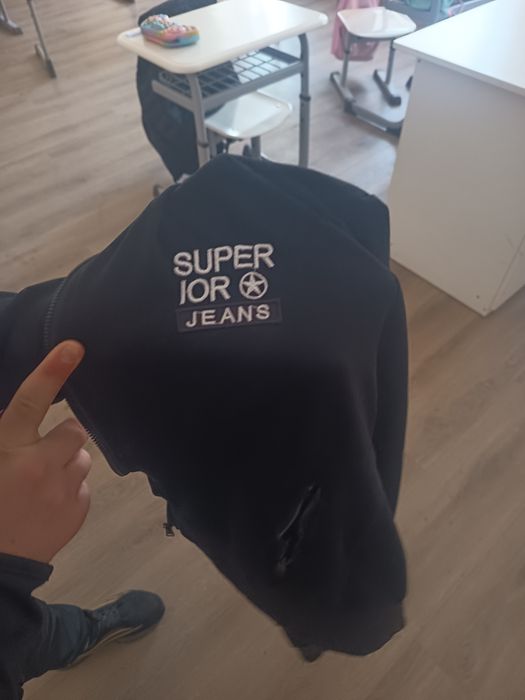 Vând hanorac SUPER IOR JEANS nou nouț