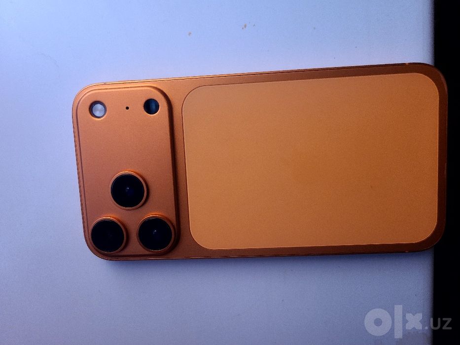Iphone xr 17 pro korpus taqilgan