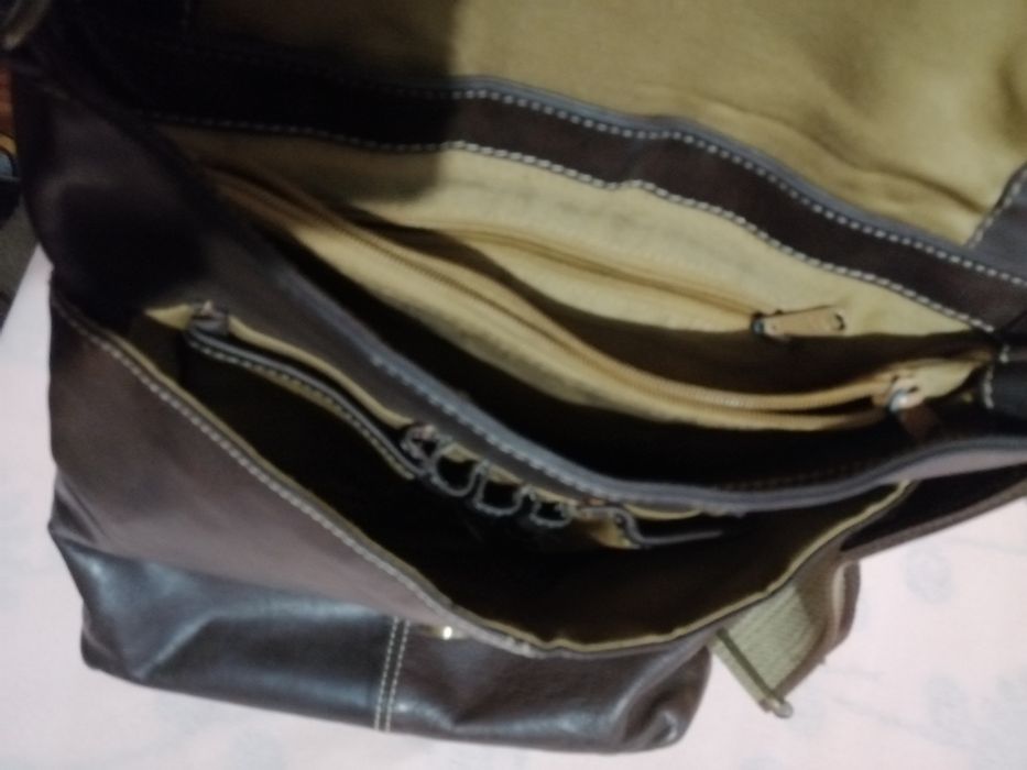 Vand Geanta bărbați 100% piele cu curea pentru umăr multiple cu fermoa