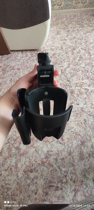 Продам подстаканник для коляски
