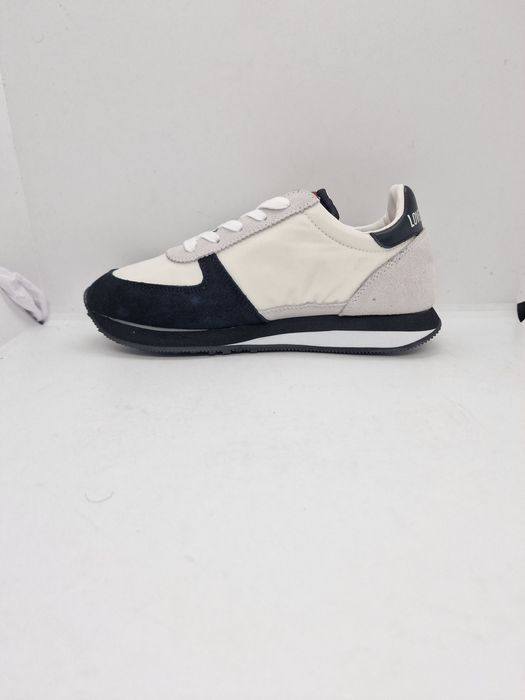 Sneakers Love Moschino JA15322G1EIN210B nr. 36