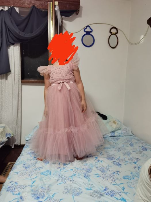 Rochie roz  tulle marime 120