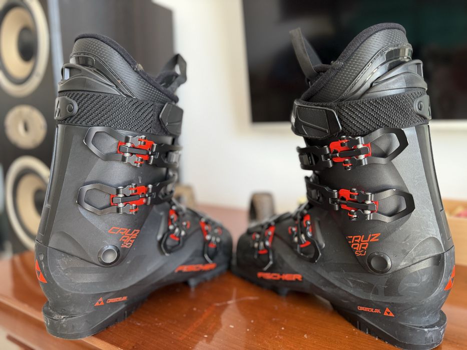 Clapari fischer marimea 41 sau 26,5, bete ski, casca, iarna