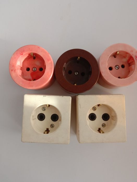 Электрокомплектующие советские.