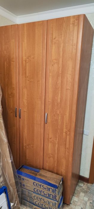 Комод продам б/у и шифонер