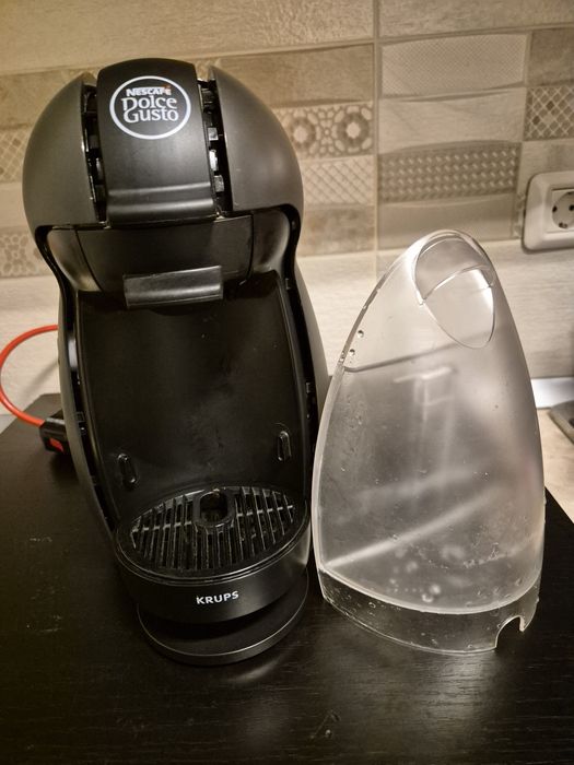 Dezmembrez expresor Dolce Gusto