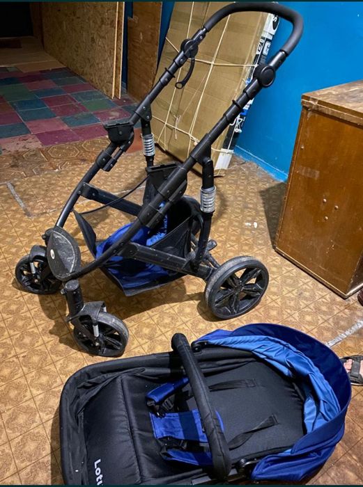 Продам детскую коляску