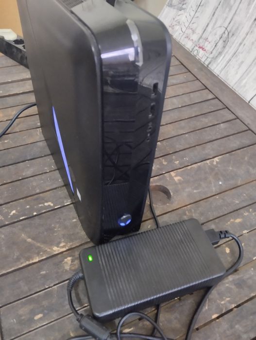Продавам геймърски компютър