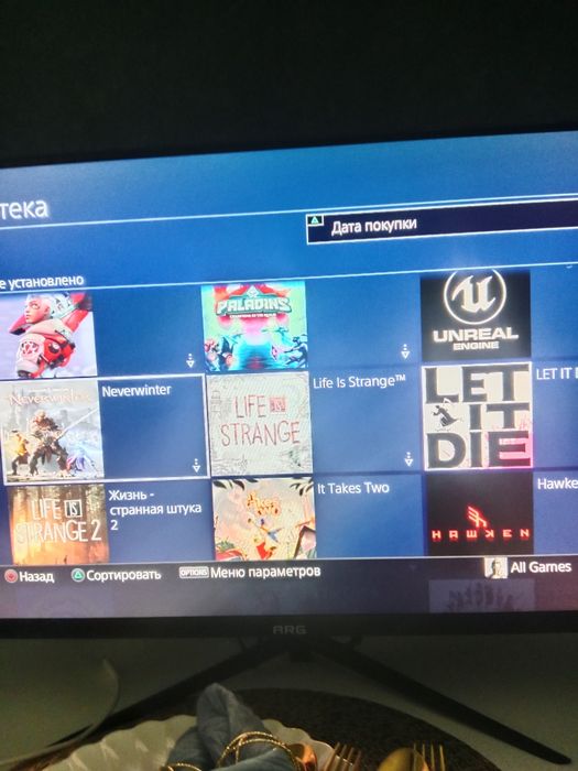 Продаётся playstation4 fat  с 45играми +2 джостика