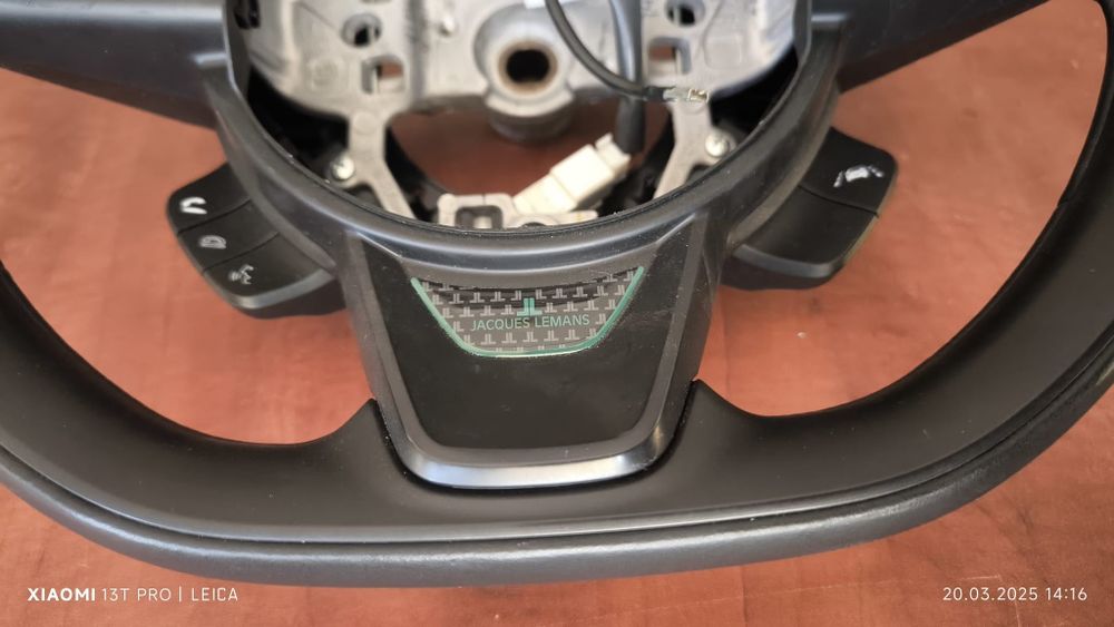 Волан Сузуки Суифт 2021. Suzuki Suwift