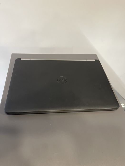 Dell latitude E5270