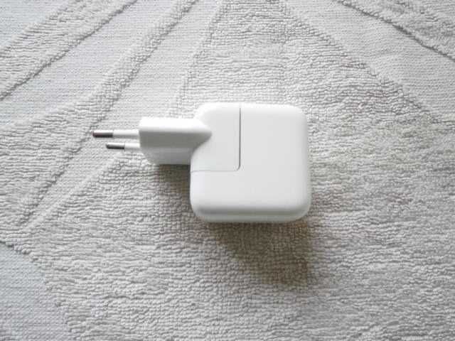 Захранващ адаптер Apple за iPhone ipad и iPod