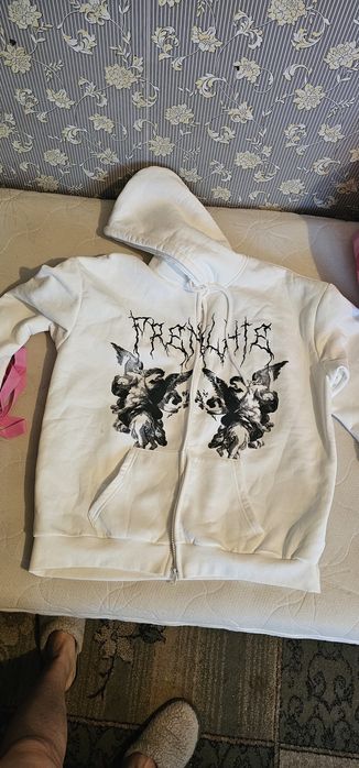 Продам кофту, свитер