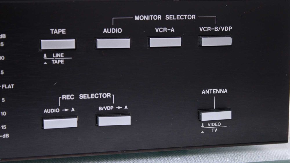 Audio/Video processor,EQ,4xaux in,ADC(Japonia).