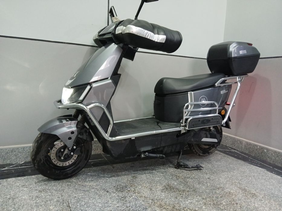 Электронной скутер сотилади 17 декабря олинган. 2025